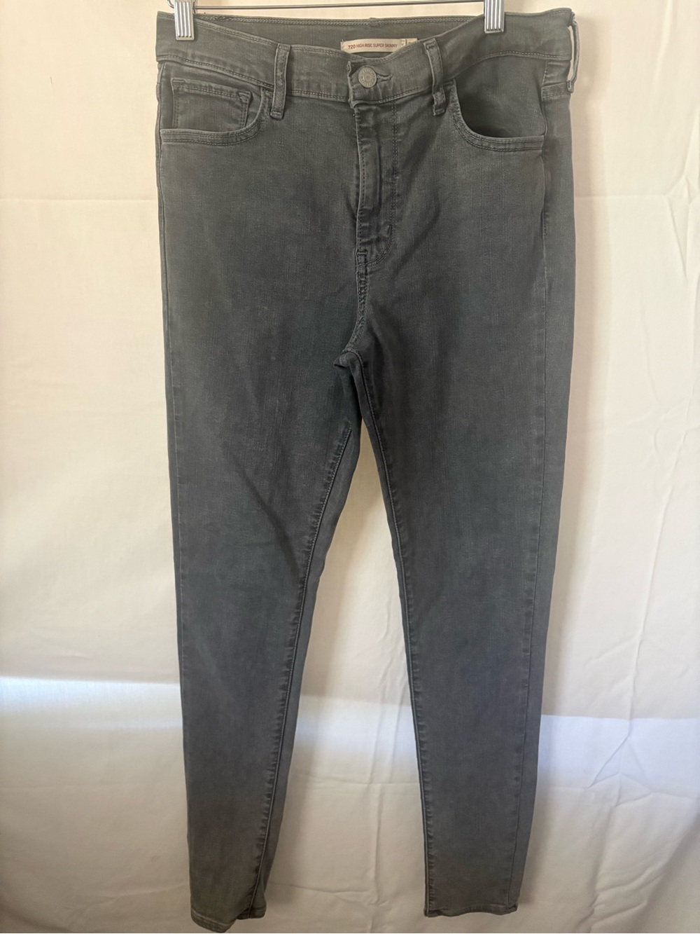 Levi's Women's Charcoal Skinny Jeans